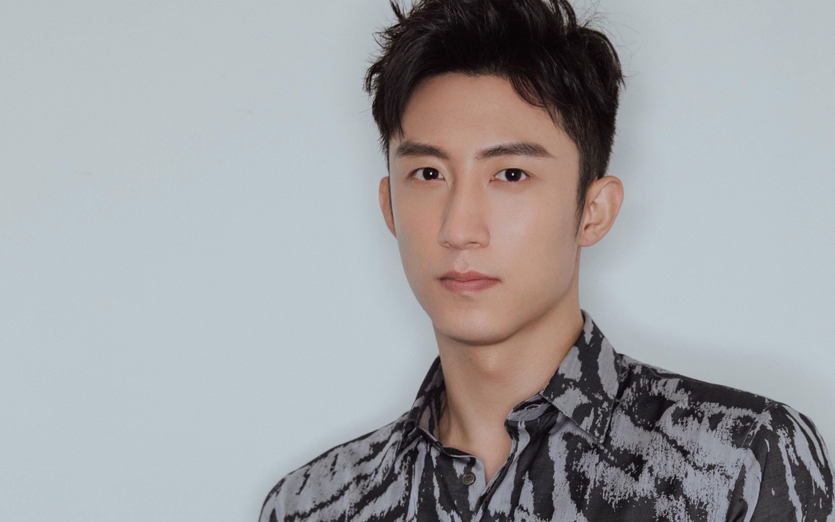 阿拉维斯逆袭战胜强敌,实力获得认可,阿拉维斯转入球员