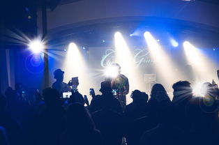 爱游戏综合娱乐-直播互动：球迷与现场氛围的完美结合，篮球直播话术