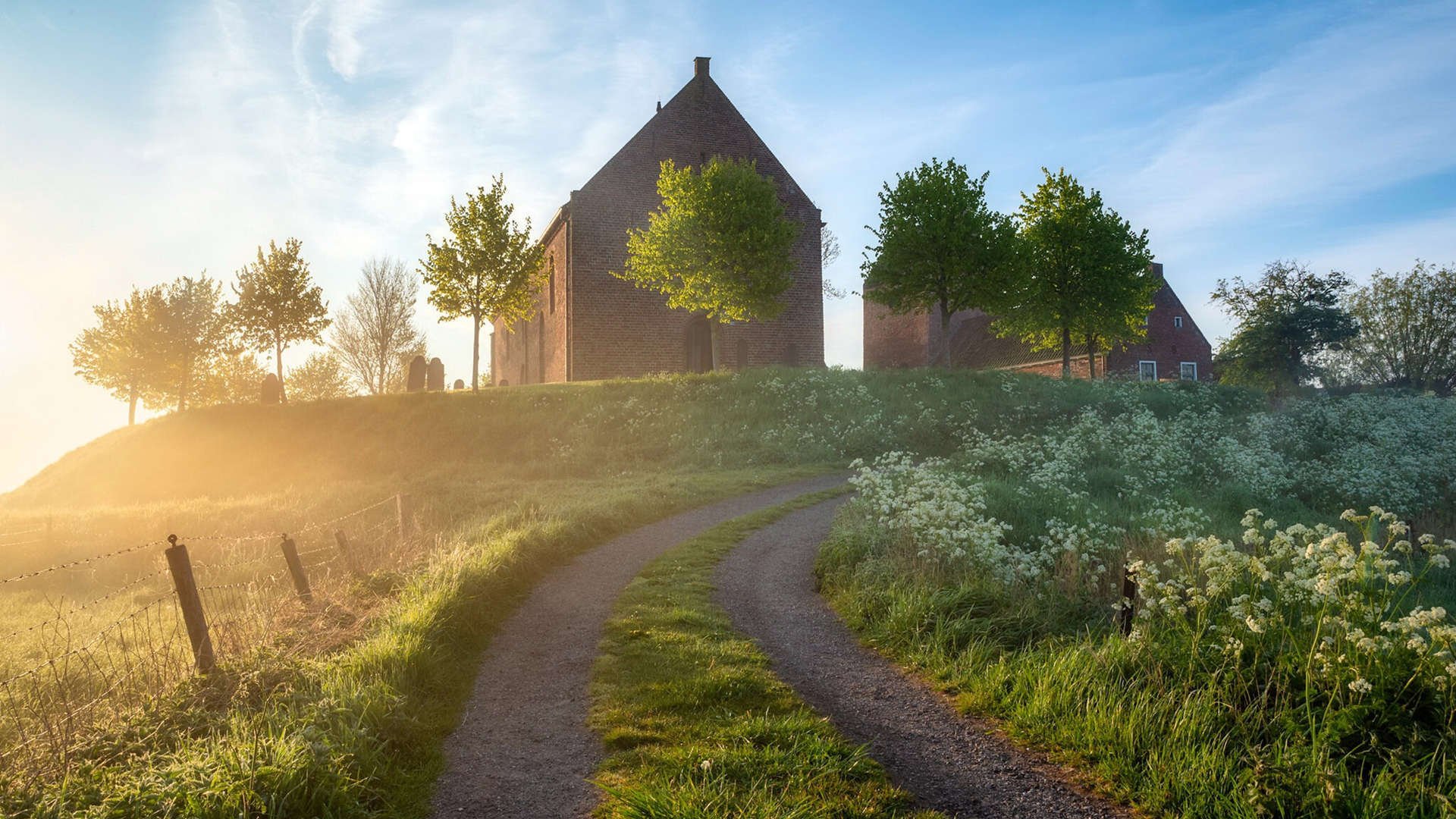 拜仁边路渗透持续制造得分机会，拜仁分析