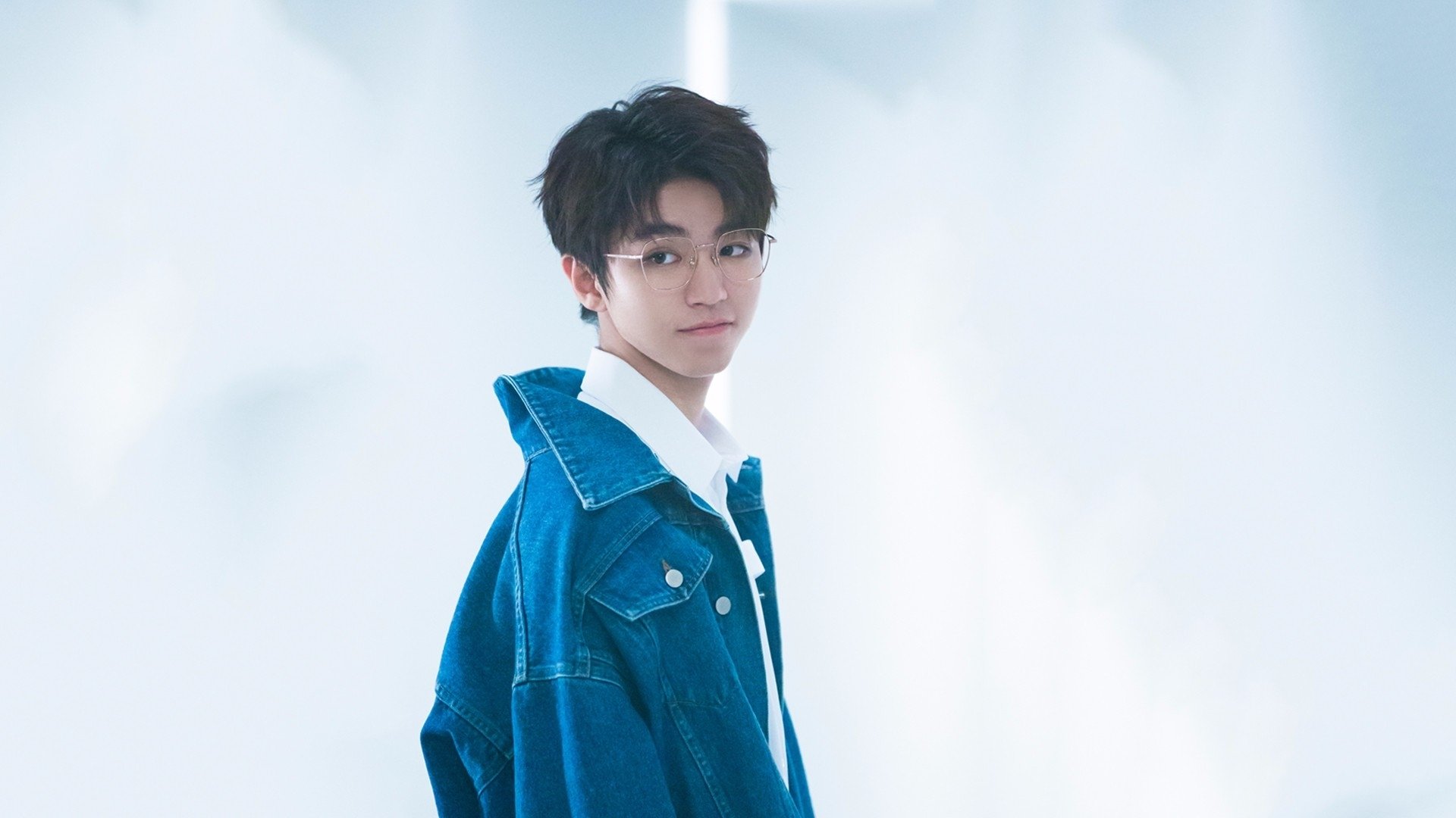 爱游戏娱乐-观众安全疏散系统接入赛事指挥平台统一调度，观众厅内疏散走道的净宽度应按每百人