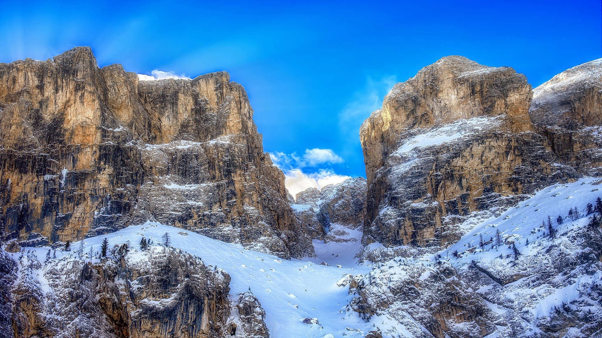 篮球暑期公开赛吸引众多年轻球员参与，2021暑期篮球